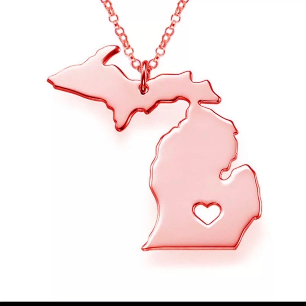 Fashion necklace